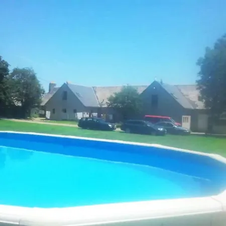 Holiday La Garle